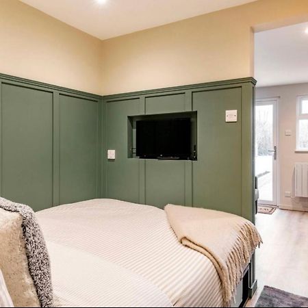 The Hideaway By The Sea - Free Parking Apartment Brighton Bagian luar foto