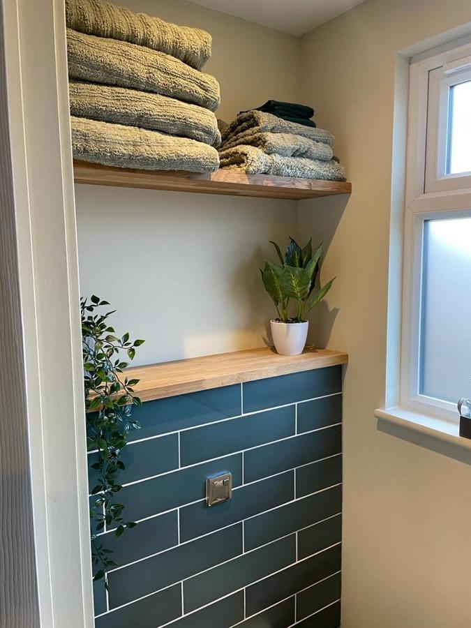 The Hideaway By The Sea - Free Parking Apartment Brighton Bagian luar foto