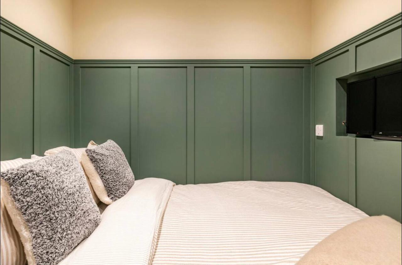 The Hideaway By The Sea - Free Parking Apartment Brighton Bagian luar foto