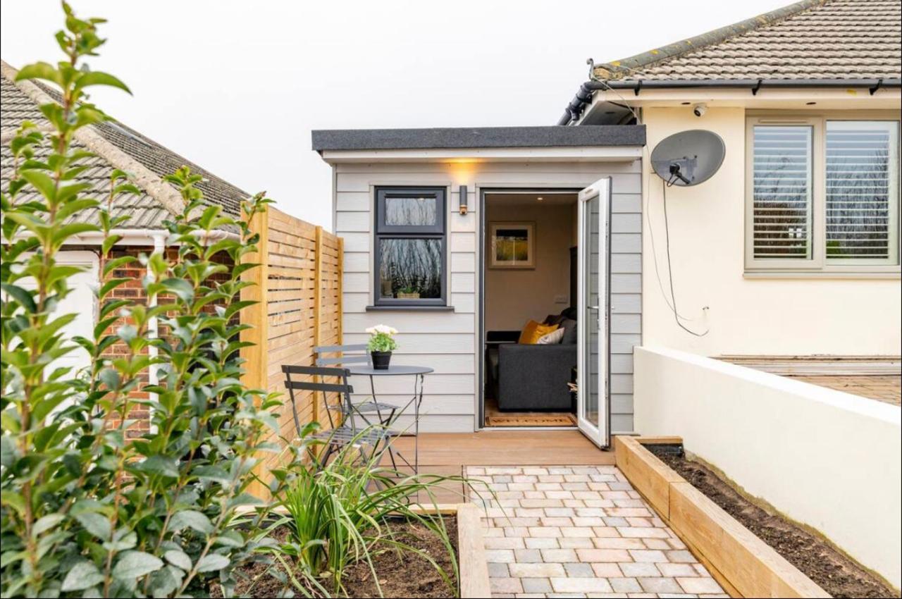 The Hideaway By The Sea - Free Parking Apartment Brighton Bagian luar foto