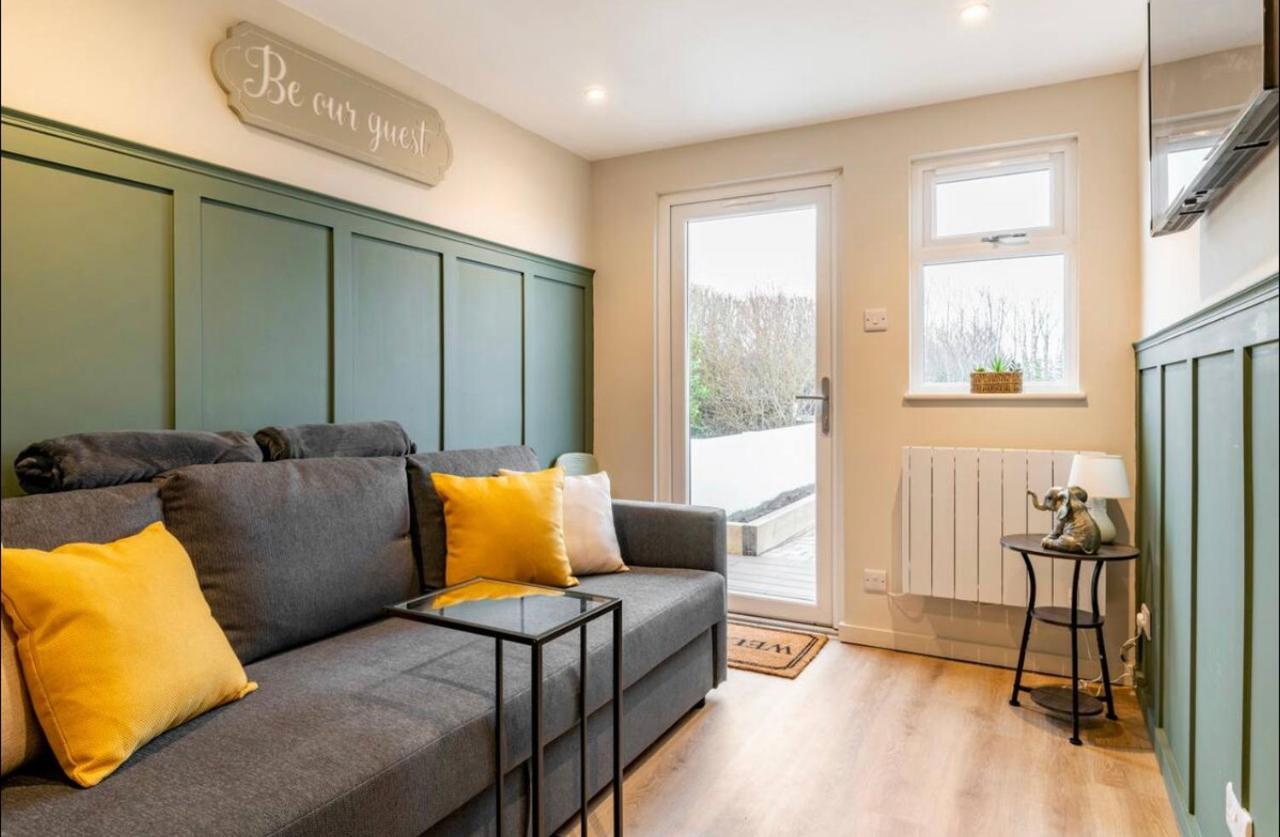 The Hideaway By The Sea - Free Parking Apartment Brighton Bagian luar foto