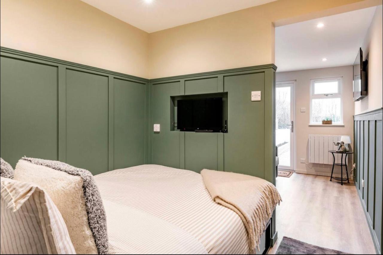The Hideaway By The Sea - Free Parking Apartment Brighton Bagian luar foto