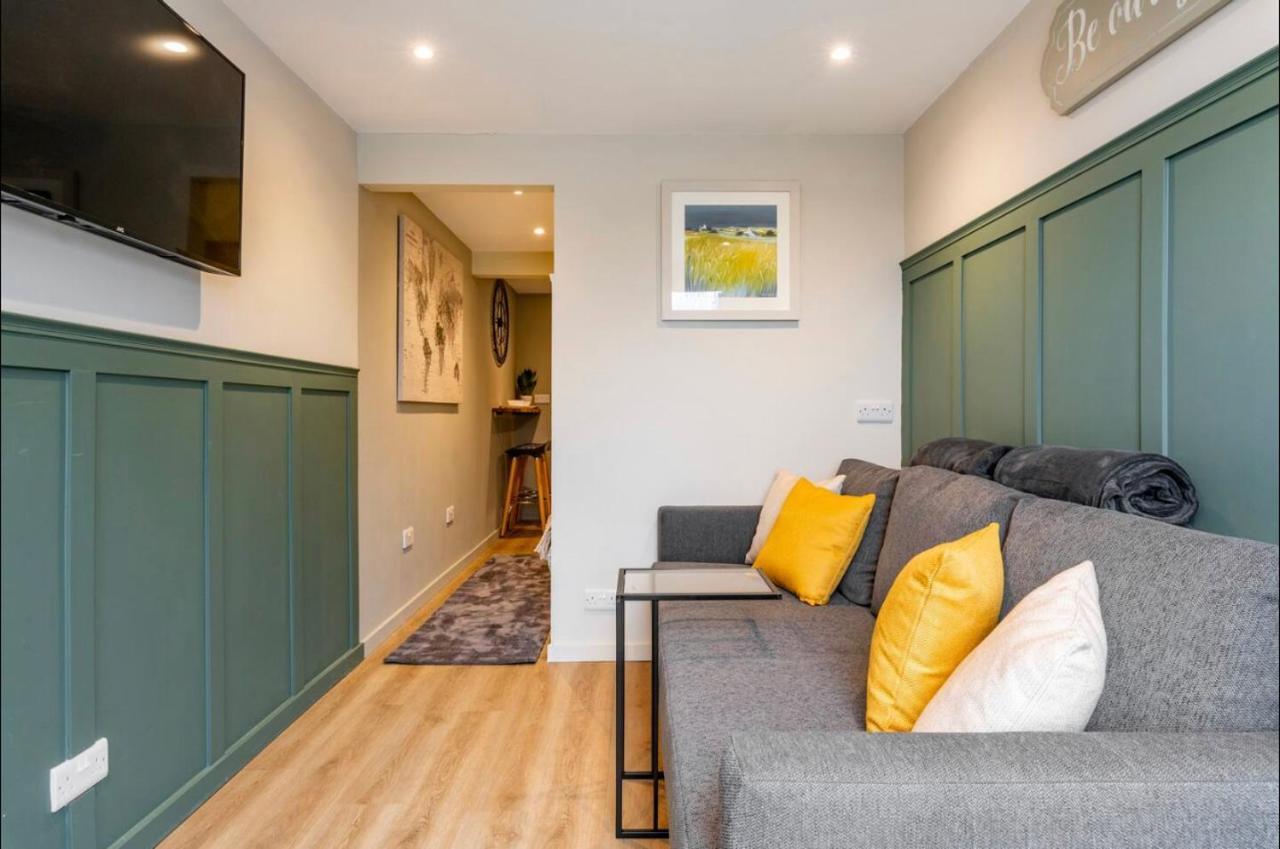 The Hideaway By The Sea - Free Parking Apartment Brighton Bagian luar foto