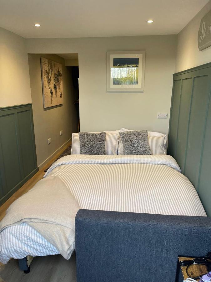 The Hideaway By The Sea - Free Parking Apartment Brighton Bagian luar foto